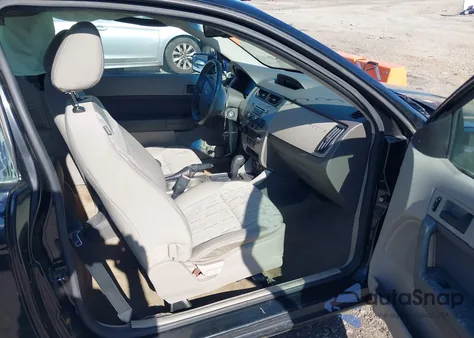 2008 Ford Focus Se/Ses из США, поврежденный, VIN 1FAHP33N08W198553